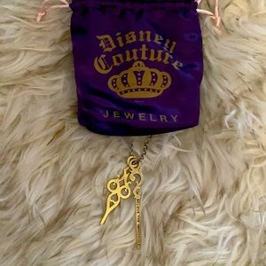Disney Couture Alice 💙 in Wonderland Clock Hands 🕰 Necklace
